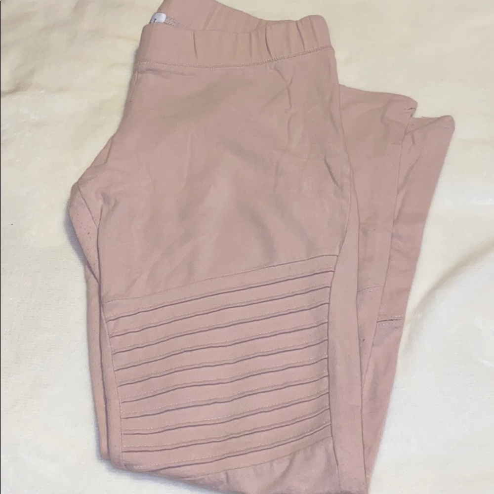 Tilly’s leggings